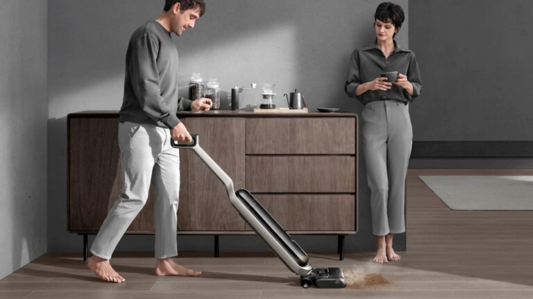 eufy MACH V1 all-in-one cordless stick vacuum cleaner can vacuum and mop at the same time