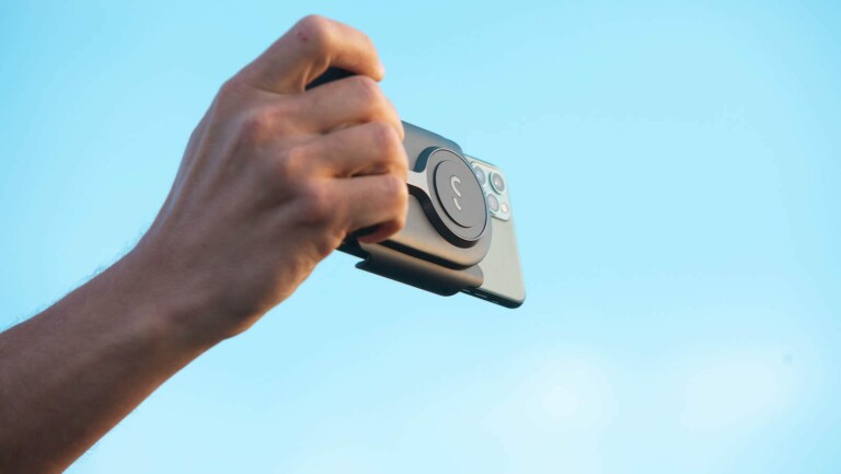 10 Travel gadgets for a stress-free vacation