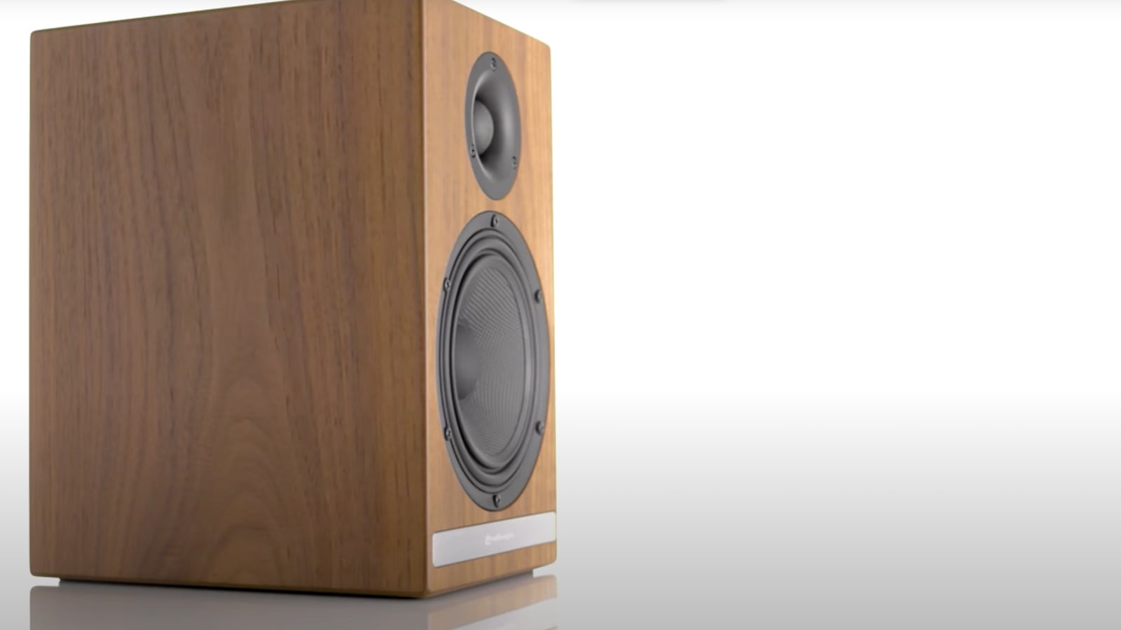 Audioengine HDP6 Passive Speakers offer a great listening experience
