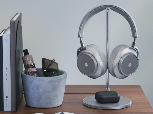 Master & Dynamic MC300 wireless charge pad and headphone stand wirelessly charges