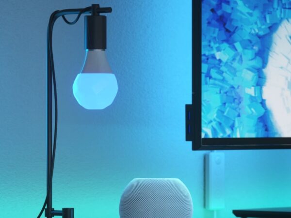 Nanoleaf Matter A19 | E26 Smart LED Color-Changing Bulb works with Matter over Thread