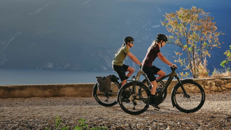 Canyon Bikes Pathlite:ON electric touring bike series allows for smooth, adaptable rides