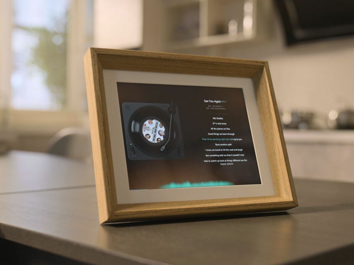 These iPad digital photo frames reimagine uses for old iPads
