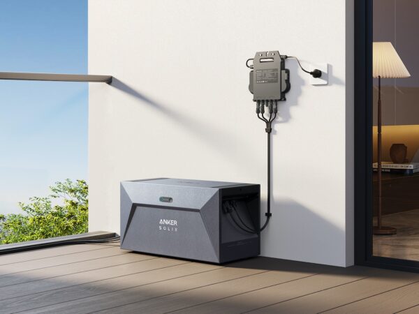 Anker Solix Solarbank E1600 balcony power storage system features a 1.6 kWh capacity