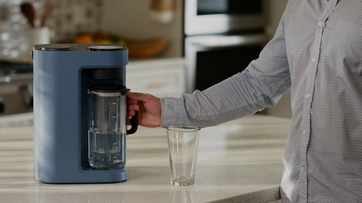 Review Bluevua RO100ROPOTLITE has a compact footprint