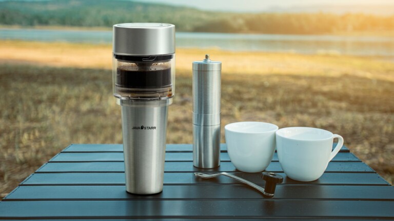 JavaStarr vacuum coffee brewer operates with batteries so you can make coffee anywhere