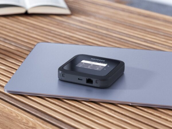 Netgear Nighthawk M6 MR6150 5G mobile hotspot gives you faster internet everywhere