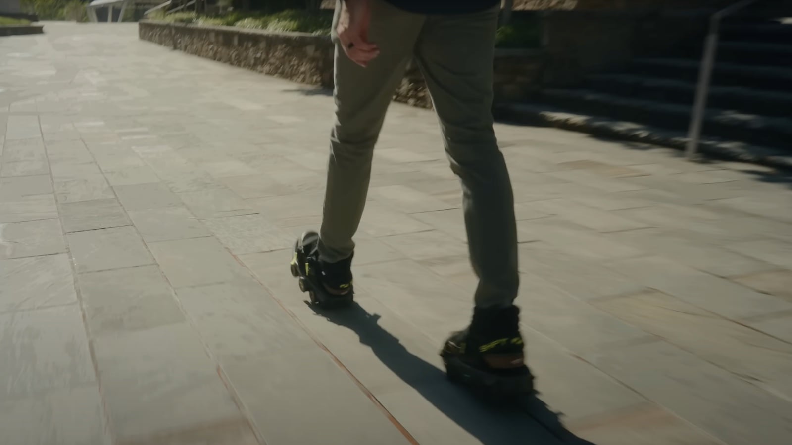 These AI electric shoe skates take you farther with each step, image size:1600x900