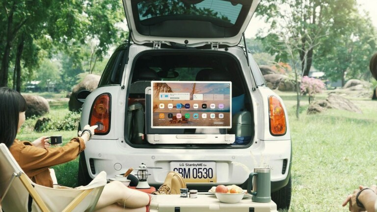 LG StanbyME Go smart portable <em class="algolia-search-highlight">AI</em> touchscreen puts entertainment in a briefcase design