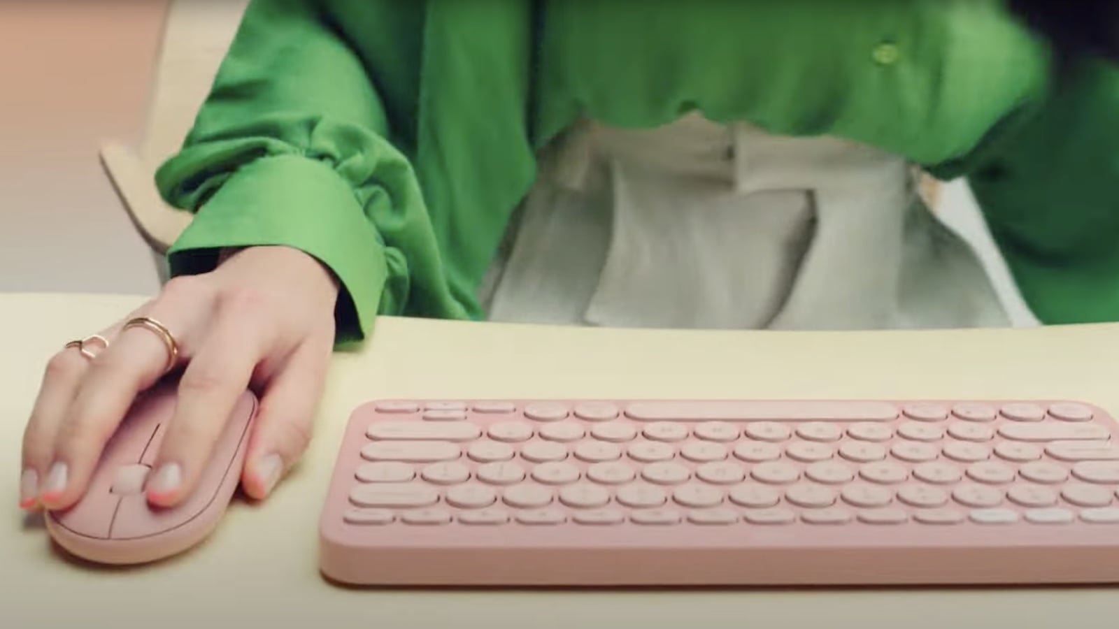 Logitech Pebble Combo offers stylish connectivity