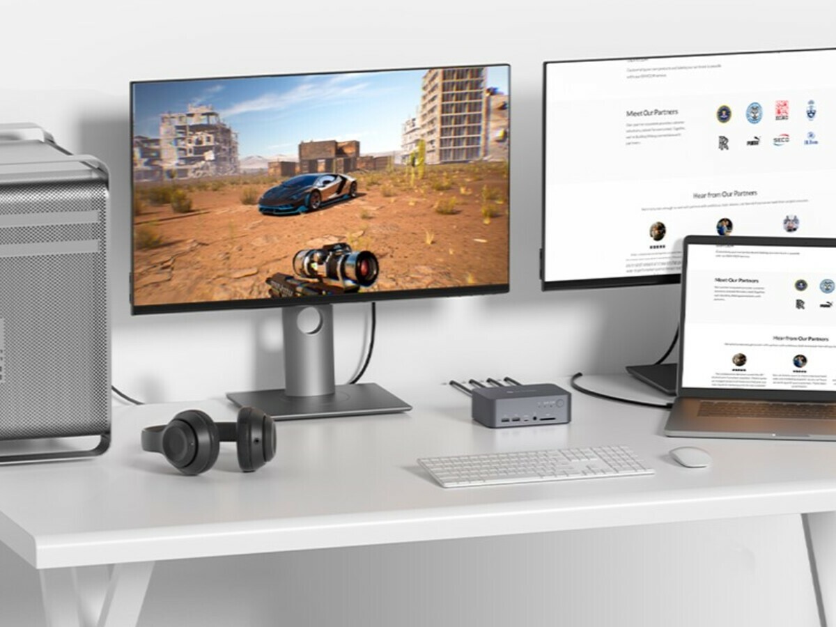 This KVM switch docking station boasts easy dualmonitor connectivity
