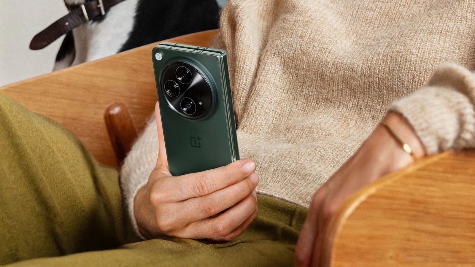 The OnePlus Open has a slim, lightweight design and great hardware