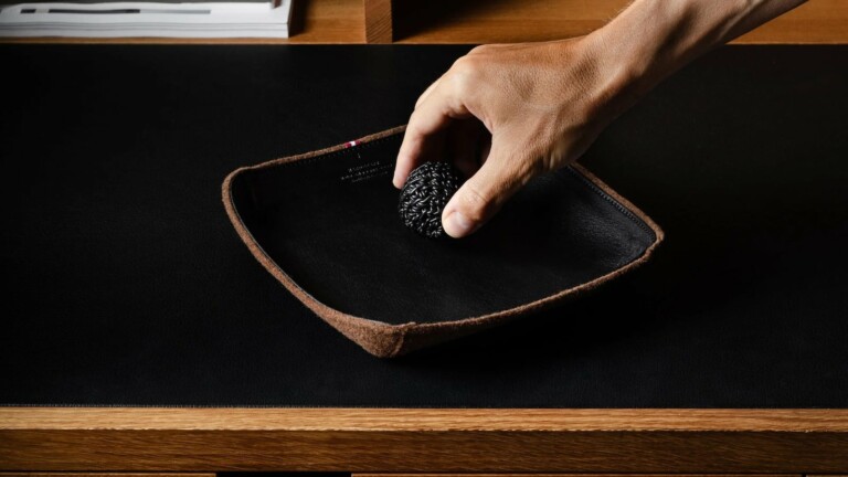 hardgraft Hold On Valet Tray for everyday essentials is an elegant item resting spot