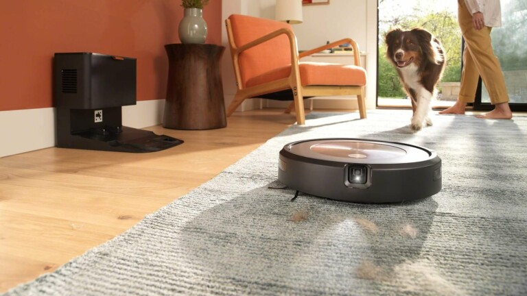 iRobot Roomba j9+ AI robot vacuum has a Dirt Detective that prioritizes the dirtiest rooms