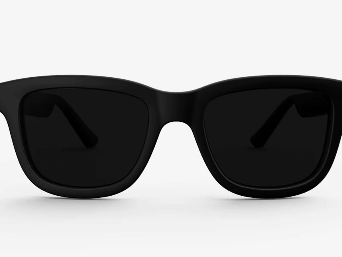 These appenabled smart sunglasses change tint at the press of a button