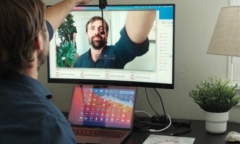 Center Cam V2.0 review: this middle-screen webcam takes up less display real estate