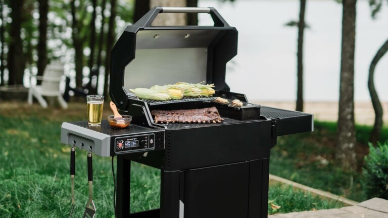 Masterbuilt AutoIgnite Series 545 smart grill boasts app-enabled control and monitoring