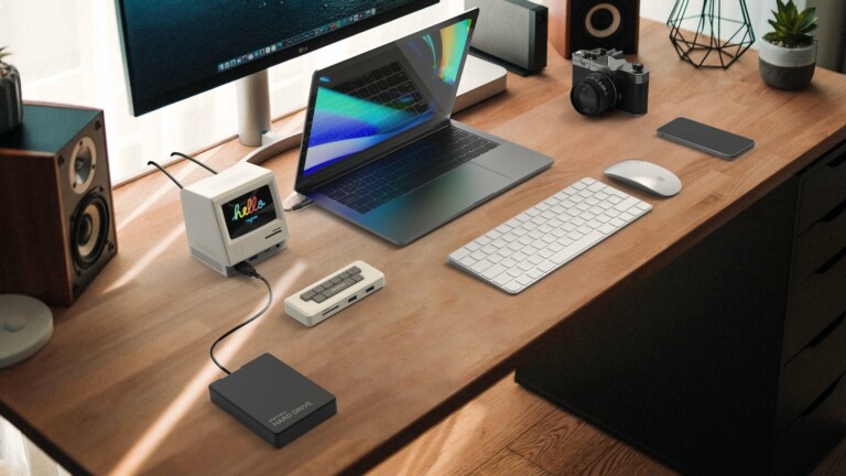 RayCue 128K Pro retro multifunctional dock brings style and 14 ports to your workspace