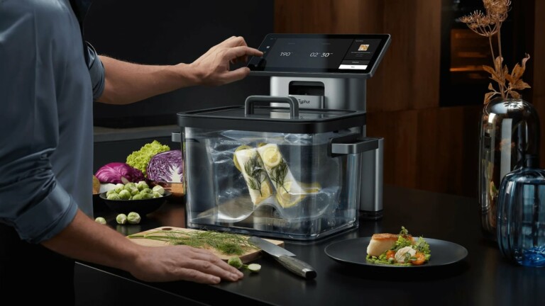 Typhur Sous Vide Station has an all-in-one design that’s ready to use out of the box