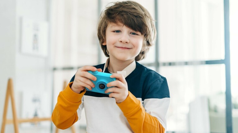 myFirst Camera 10 for kids has a 5 MP camera and can capture high-quality pictures