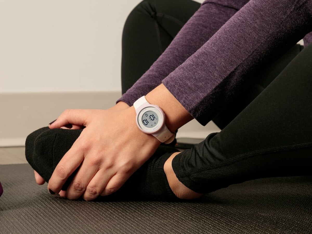 Amitron Pulse: Women’s Sport Watch with its Lightweight Design on Gadget Flow