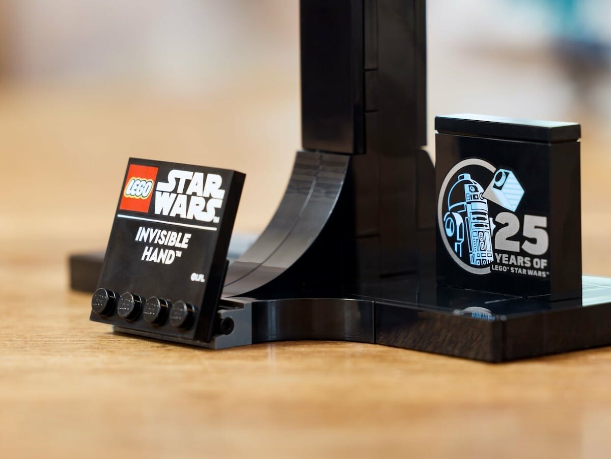LEGO Star Wars Invisible Hand is a buildable model of the iconic separatist starship LEGO Star Wars Invisible Hand is a buildable model of the iconic separatist starship