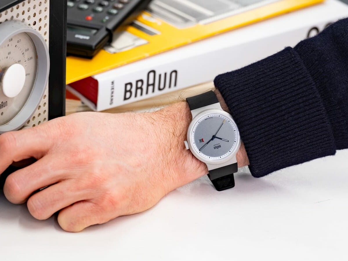 Hodinkee x Braun BN029 Center Seconds Limited Edition watch has a Bauhaus-inspired look Hodinkee x Braun BN029 Center Seconds Limited Edition watch has a Bauhaus-inspired look