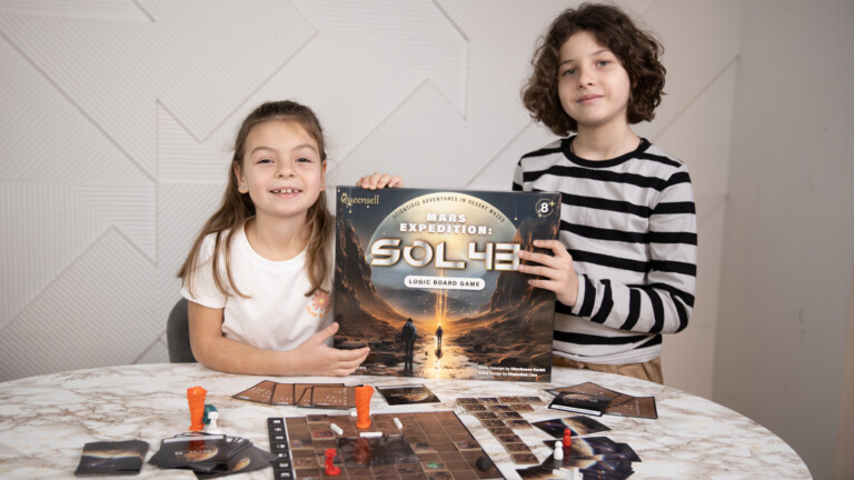 Mars Expedition: SOL43 logic board game takes you through the deserted lands of Mars