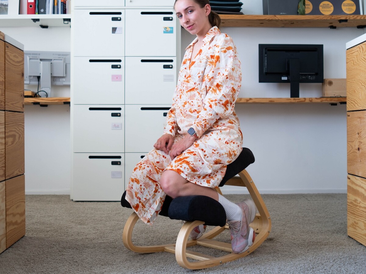 NOBEL 2.0 Ergonomic Kneeling Chair for upright posture encourages active sitting in style