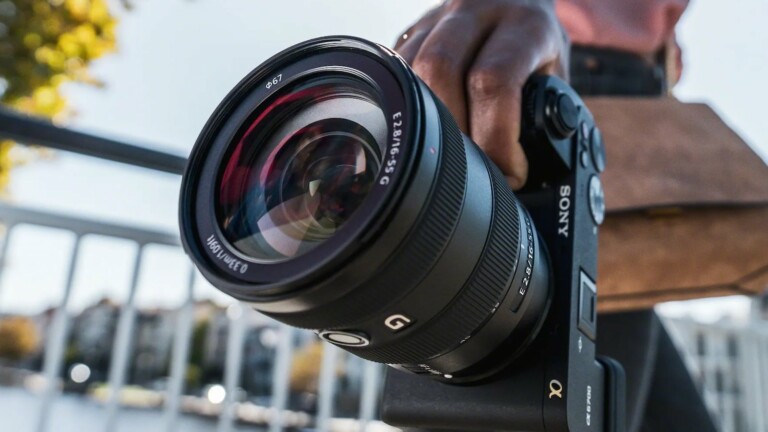 Sony α6700 Premium E-Mount APS-C camera uses AI for outstanding subject recognition
