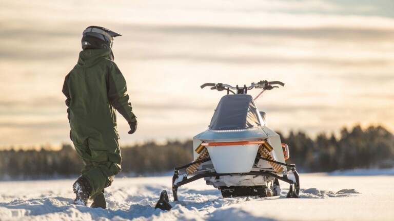 Vidde Alfa electric snowmobile is quiet, fun, and sustainable way to explore the terrain