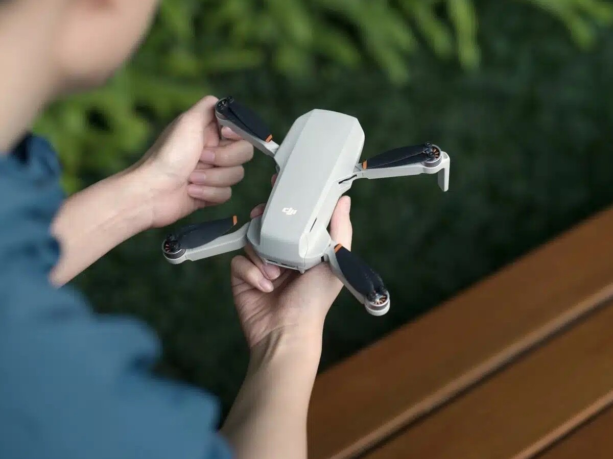 DJI Mini 4K foldable drone 02