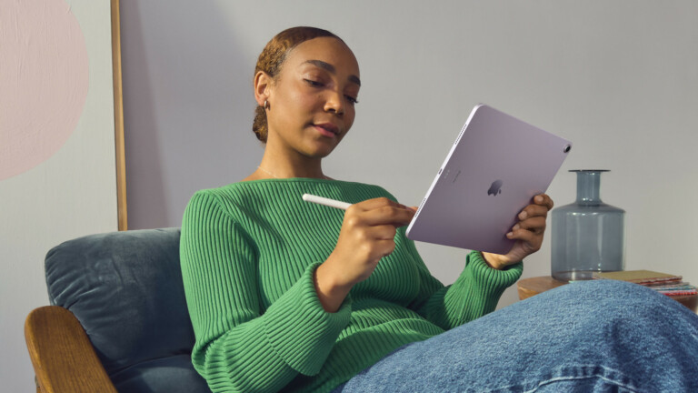 Apple iPad Air 11-inch and 13-inch 2024 with the M2 chip has a new landscape front camera