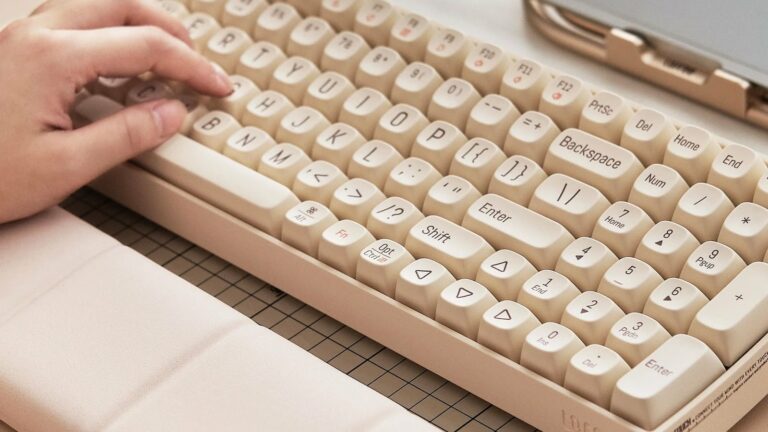 Lofree Touch Tofu100 stylish mechanical keyboard by Lofree on Gadget Flow