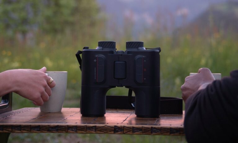 Unistellar ENVISION Review: day and night vision binoculars with AR info overlay