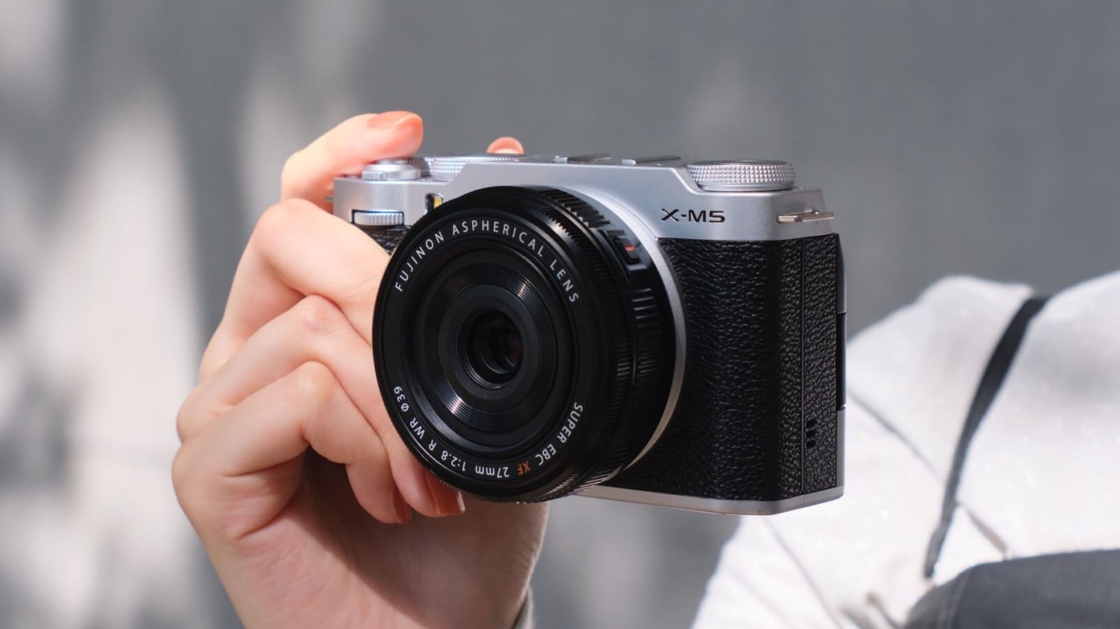 Fujifilm X-M5 Mirrorless Camera for Ambitious Creators