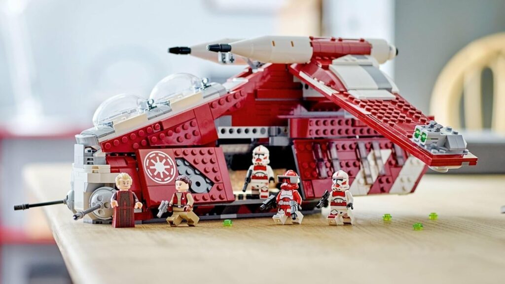 Top holiday LEGO deals: Score big on Star Wars, LEGO Flowers & more