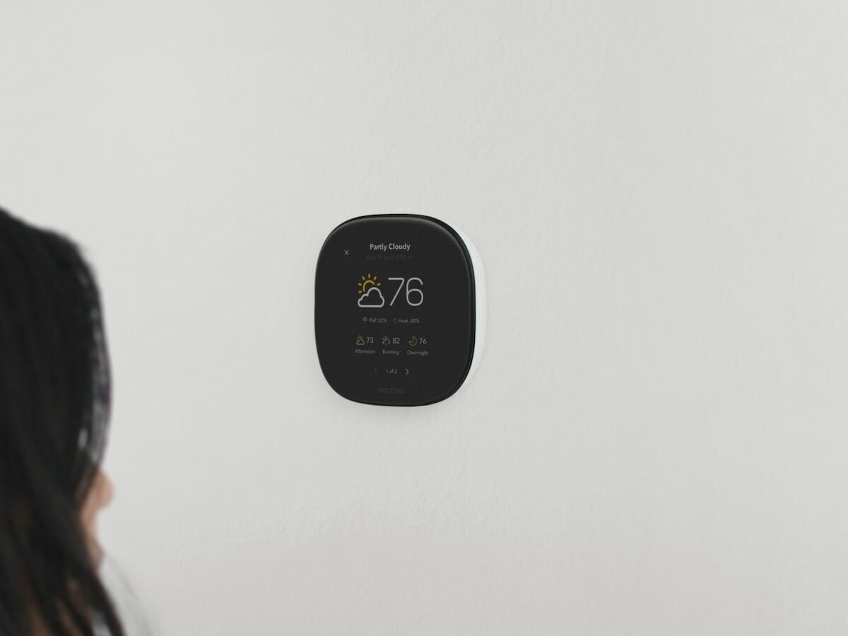Smart Thermostat Enhanced: Automatic Energy Savings for Comfort by ecobee on Gadget Flow Smart Thermostat Enhanced: Automatic Energy Savings for Comfort by ecobee on Gadget Flow