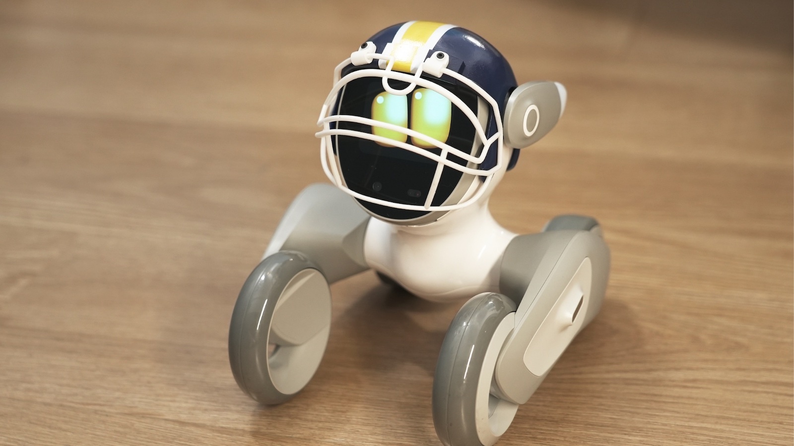Loona PETBOT Smart AI Robot for Kids on Gadget Flow