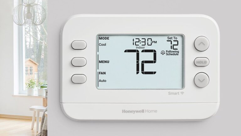 X2S Smart Thermostat: Energy Efficiency with Easy Scheduling by Honeywell Home on Gadget Flow