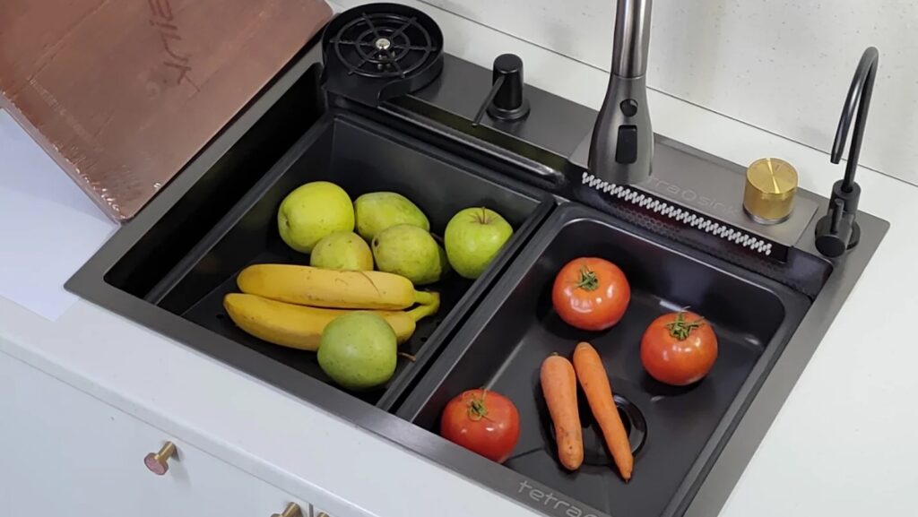 Tetra sinks strafincencies to the kitchen in the kitchen 