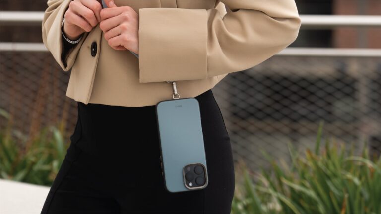 Uniq Design Lyden DS Hybrid iPhone 16 PRO Max Case with Sleek and Subtle Finishing