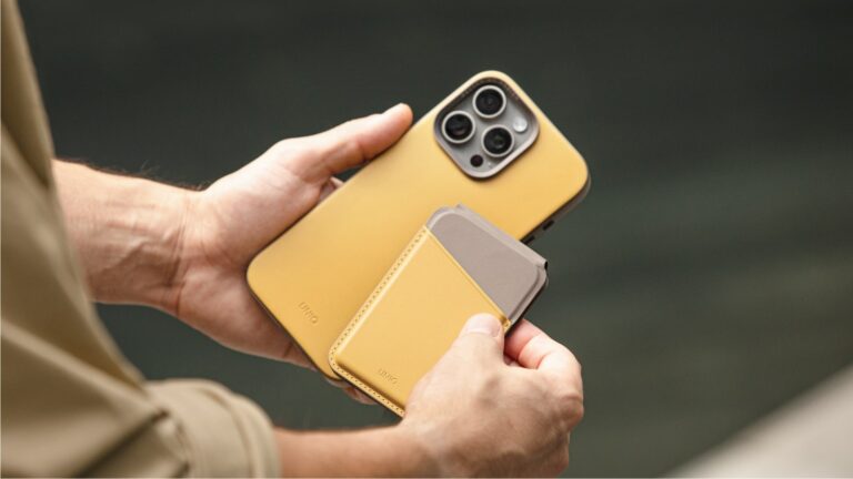 Uniq Design Lyden DS Magnetic Card Holder Gives You a Foldable Hands-Free Stand