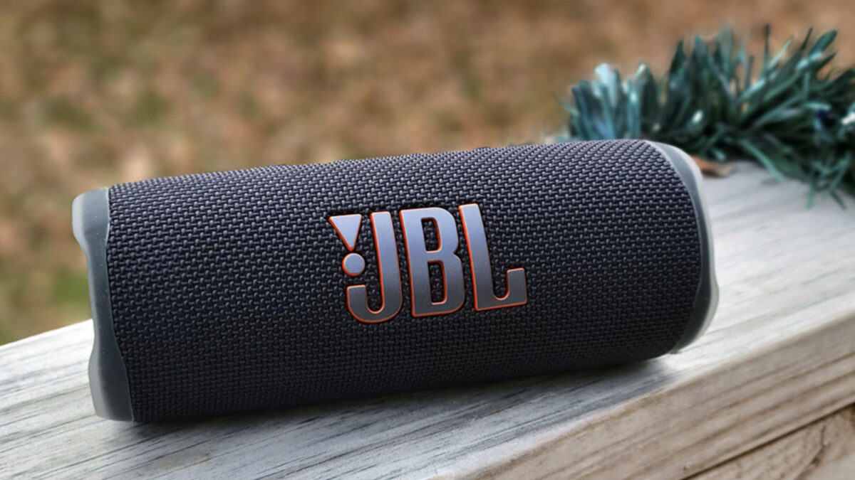 JBL Flip 6 review: I tested it so you don't have to — Gadget Flow