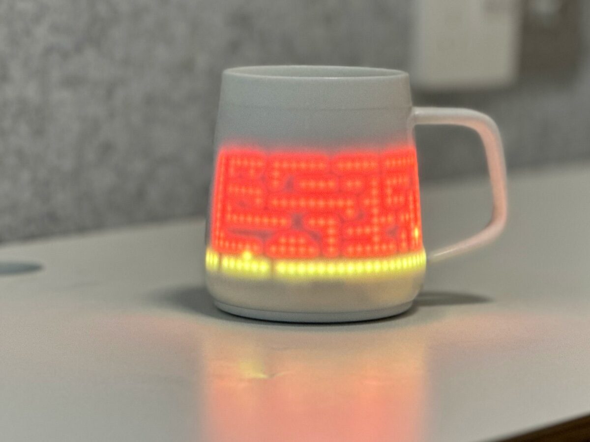 PixelMug P1: AI-Enhanced Mug with Pixel Display for Interactive Fun and Smart Reminders