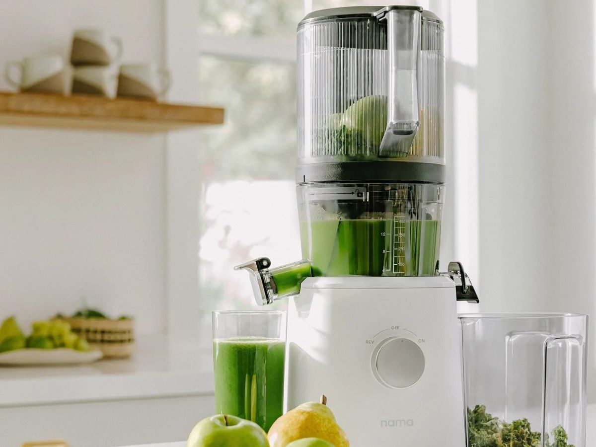 Nama J2 Cold Press Juicer Has a Hands-Free, Self-Feeding Juicing Solution to Simplify the Process