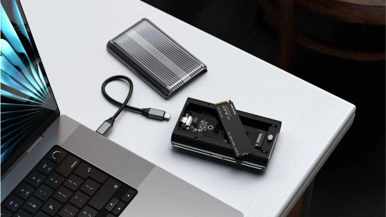Satechi USB4 NVMe SSD Pro Enclosure Comes with a 40Gbps, 16TB, Tool-Free Design