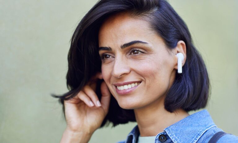 3 Best translator earbuds for work meetings and global adventures