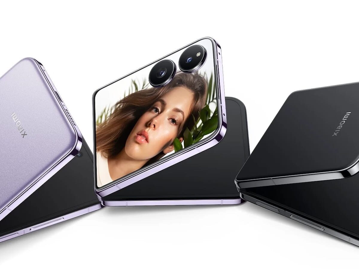 Xiaomi MIX Flip 2 Compact Foldable Smartphone With Snapdragon 8 Elite Mobile Platform