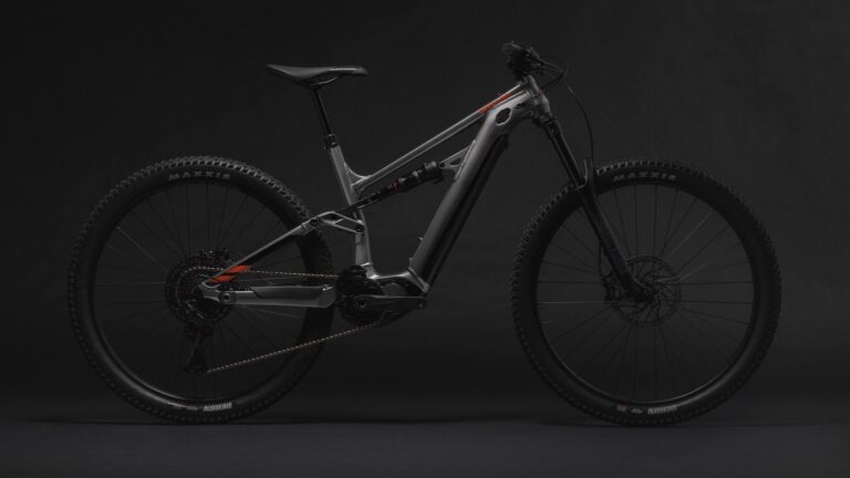 Cannondale Moterra 4: Aluminum Electric Mountain Bike with SmartForm C2 Alloy Frame